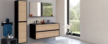 Agencement salle de bains Fécamp : devis gratuit pour l'achat de meubles, douche italienne et baignoire avec pose de nos artisans plombiers partenaires