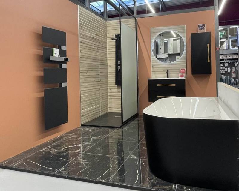 Baignoire d'angle, droite ou arrondie chez Bricomarché Saint Léonard à proximité de Fécamp